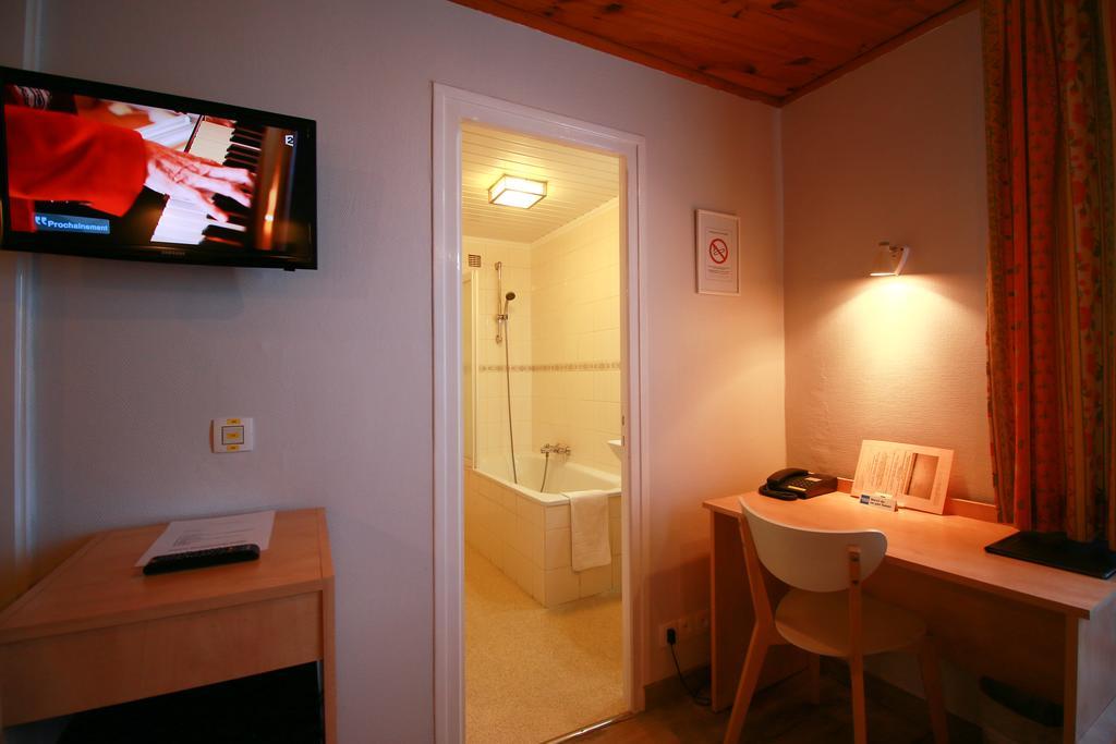 Bagnères-de-Luchon Hotel Panoramic מראה חיצוני תמונה