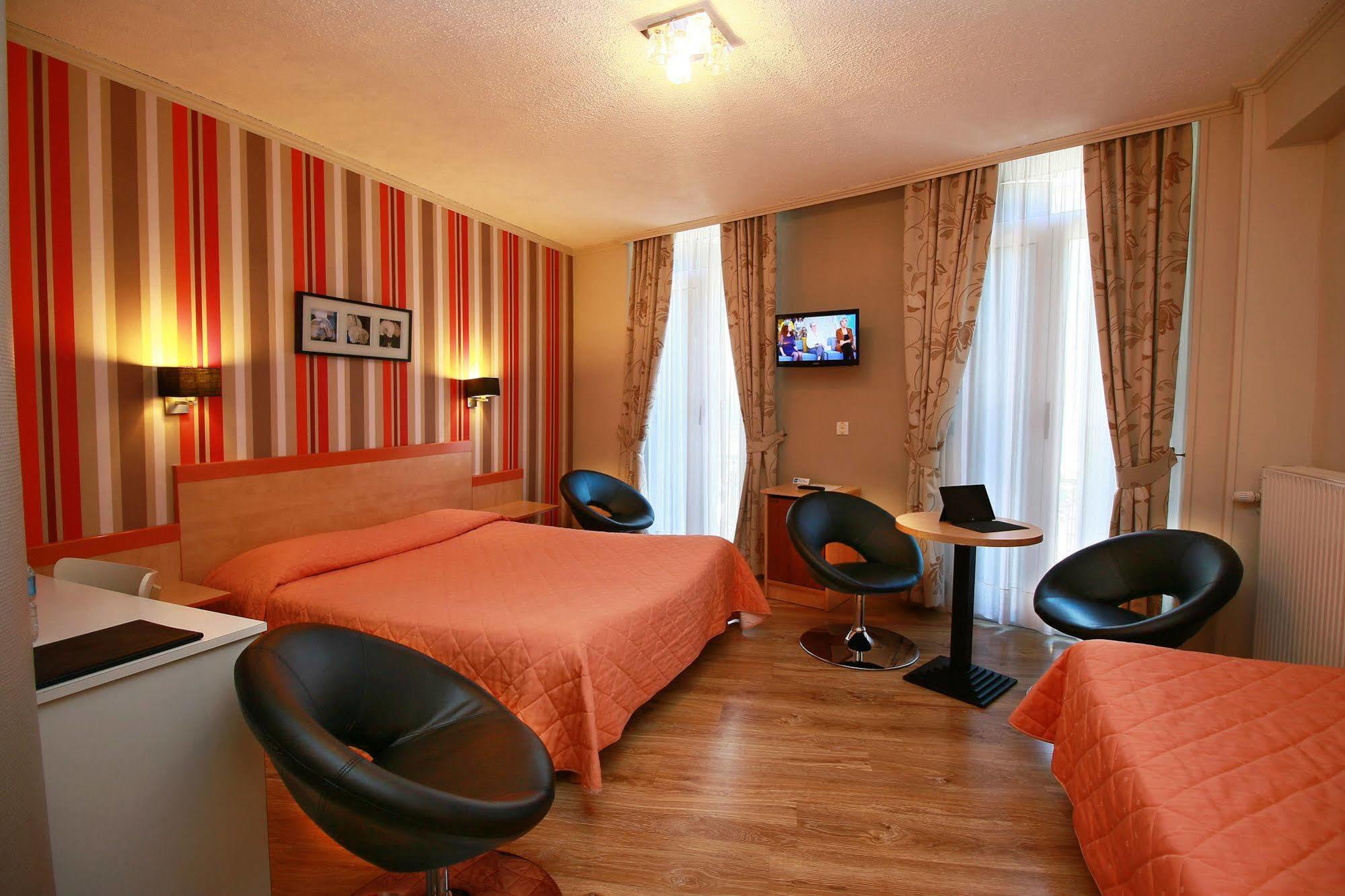 Bagnères-de-Luchon Hotel Panoramic מראה חיצוני תמונה