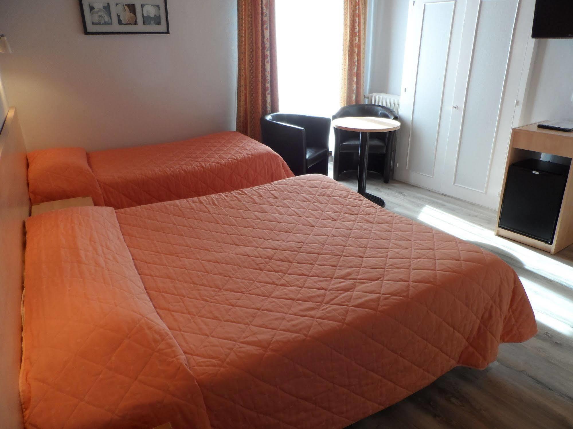 Bagnères-de-Luchon Hotel Panoramic מראה חיצוני תמונה