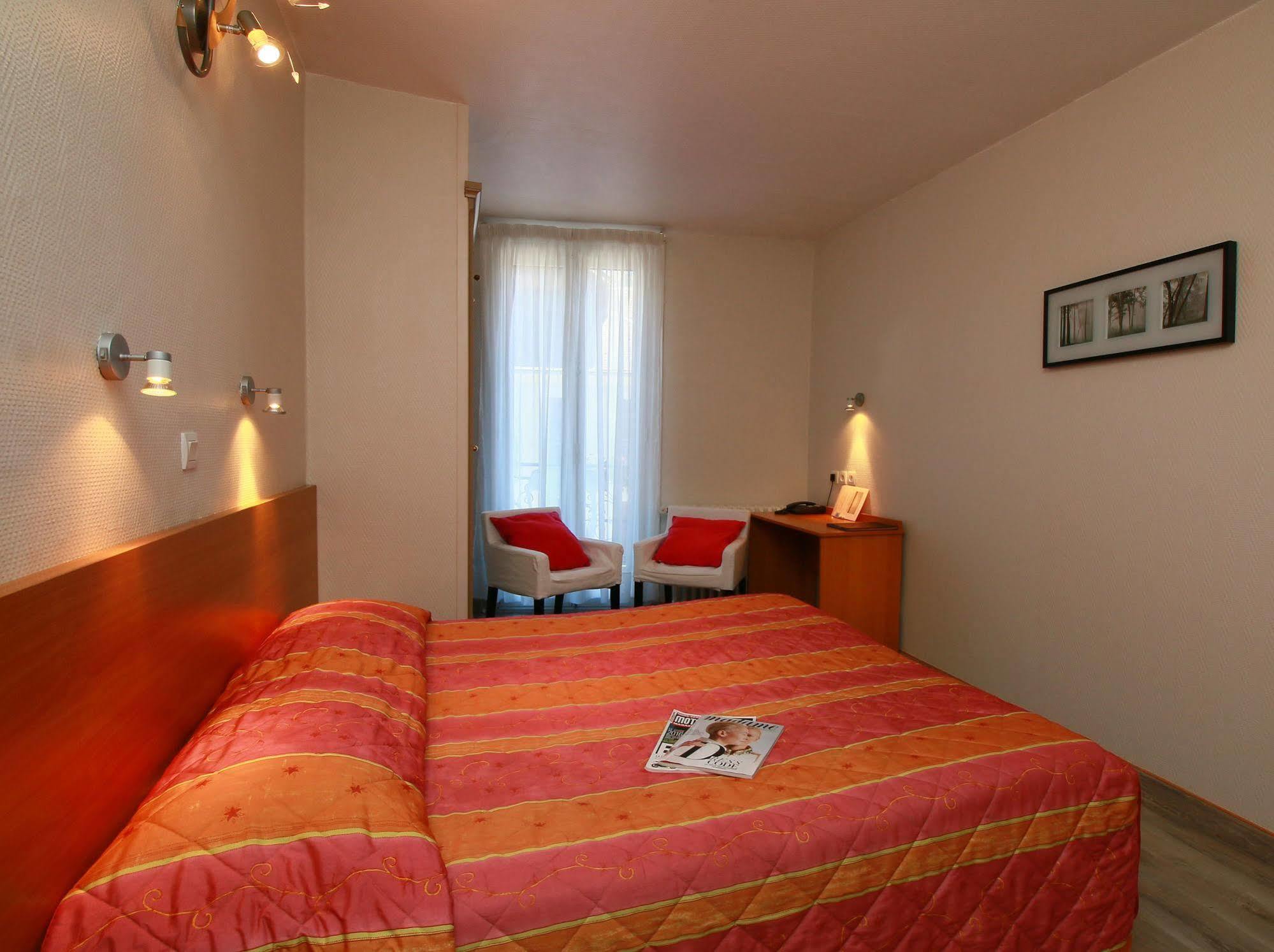 Bagnères-de-Luchon Hotel Panoramic מראה חיצוני תמונה
