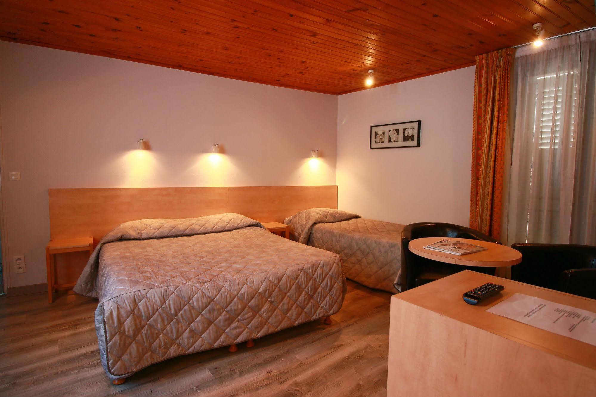 Bagnères-de-Luchon Hotel Panoramic מראה חיצוני תמונה